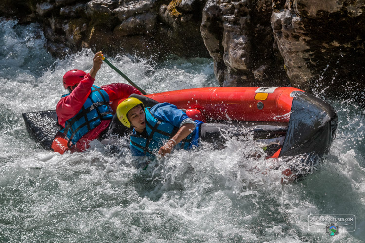 photo cano raft air boat canoe verdon